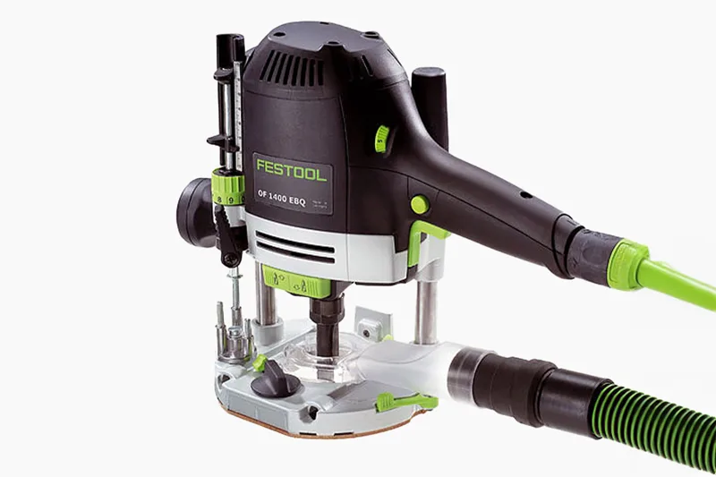 Défonceuse Festool OF 1400 EBQ, outil de précision pour le fraisage, le rainurage et l’usinage du bois en menuiserie et ébénisterie.