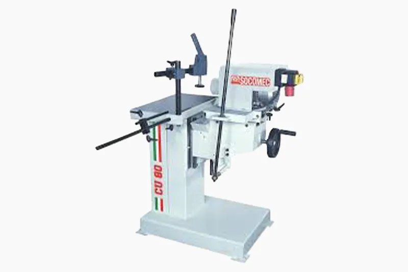 : Mortaiseuse à mèche Socomec CU 80, machine de précision pour l’usinage de mortaises en menuiserie et ébénisterie.
