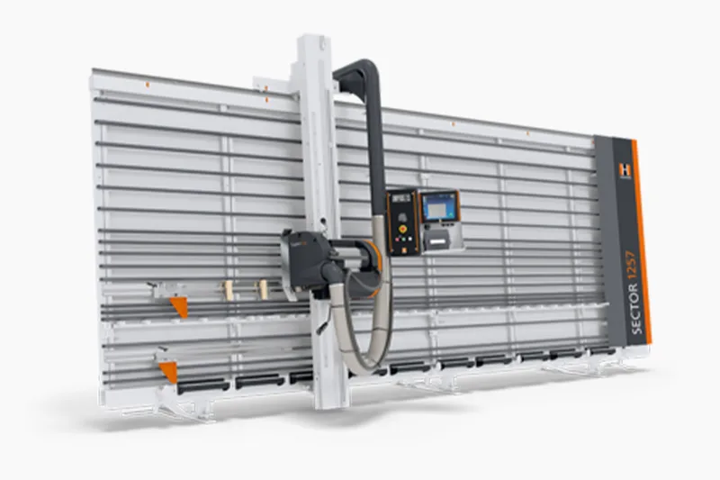 Technicien spécialisé dans la maintenance et la réparation des scies à panneaux dans l'industrie du bois. Service de dépannage rapide et efficace pour maintenir vos équipements en parfait état de fonctionnement